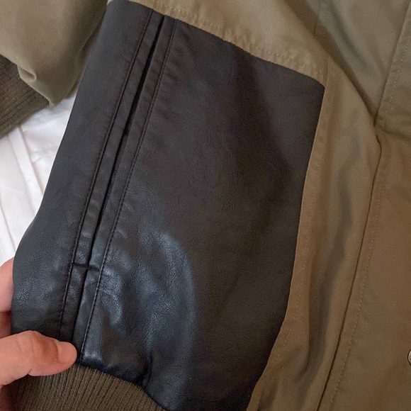 Vans Jacket - Picture 3 of 8